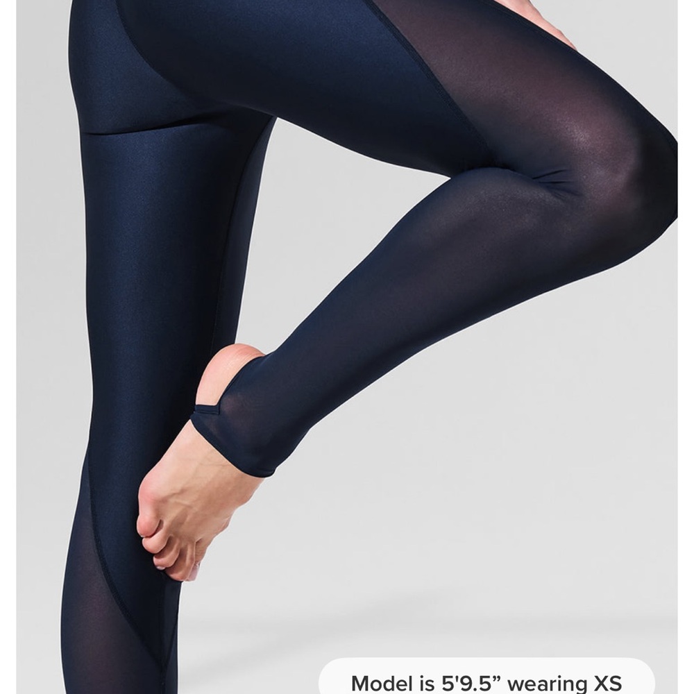 NWT ALO Yoga airlift Mesh High Waist Darling Stirrup Legging Navy size XXS - Picture 3 of 12